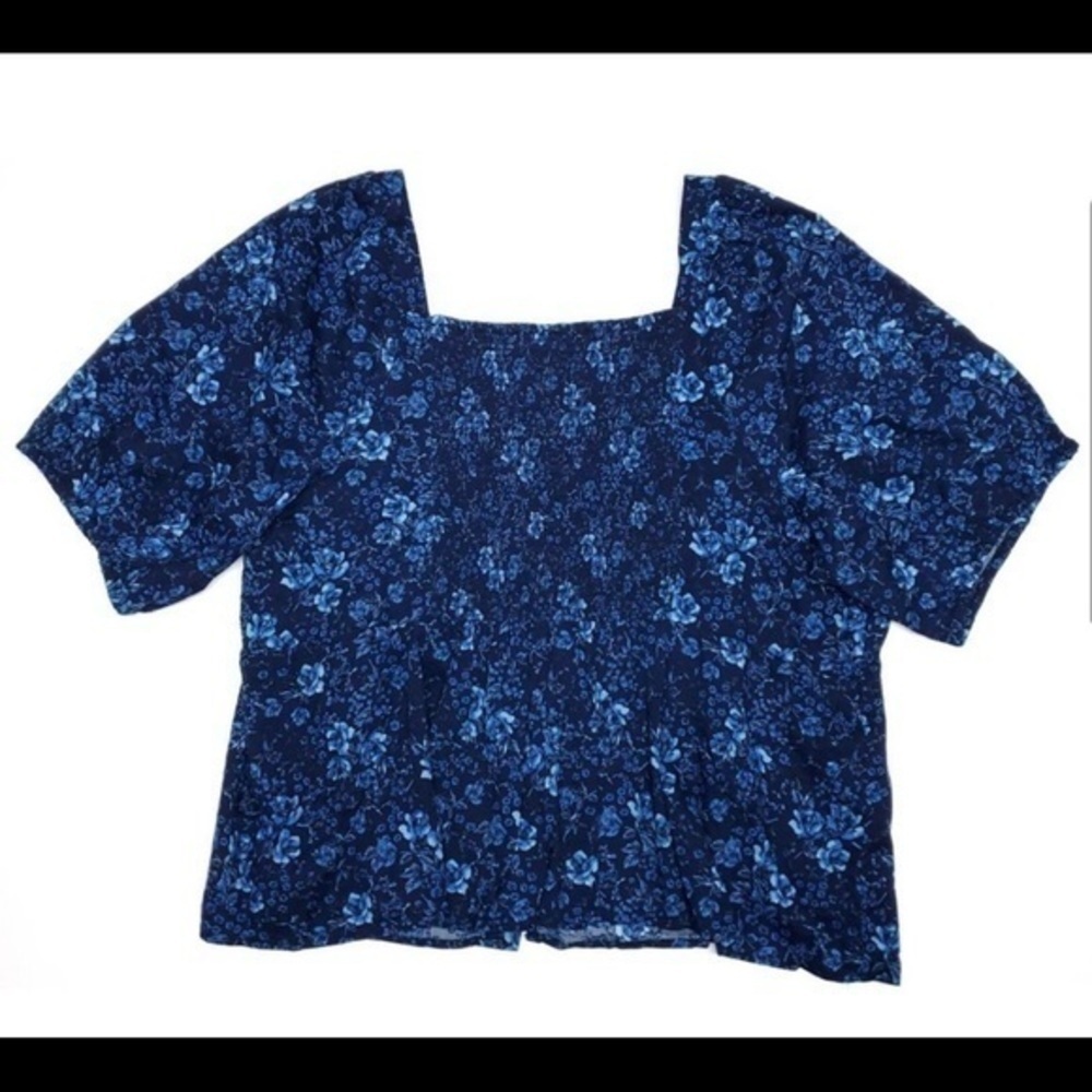 Old Navy Puff Sleeve Smocked Button Front Top - Picture 4 of 4